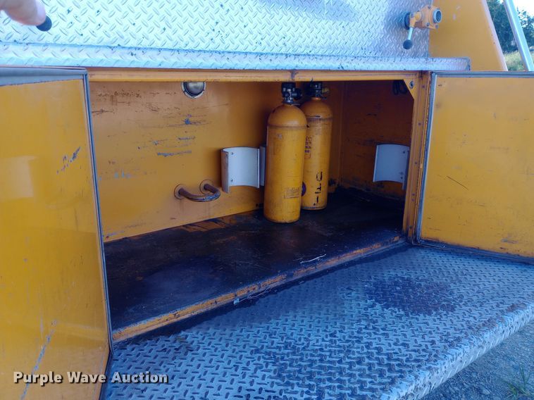 image for item DP1261 1972 Ford  750 fire truck