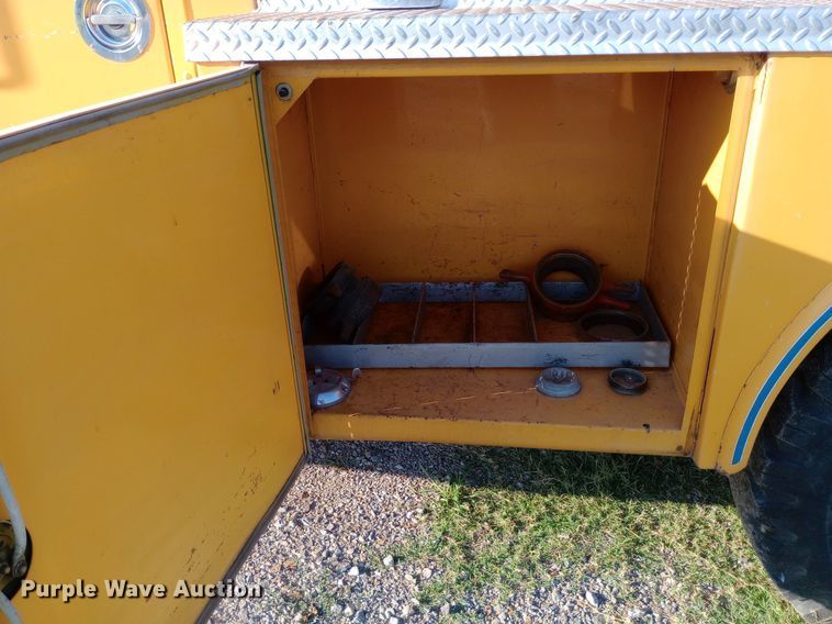 image for item DP1261 1972 Ford  750 fire truck