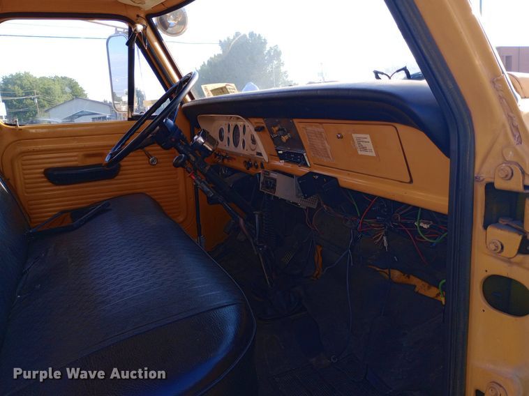 image for item DP1261 1972 Ford  750 fire truck