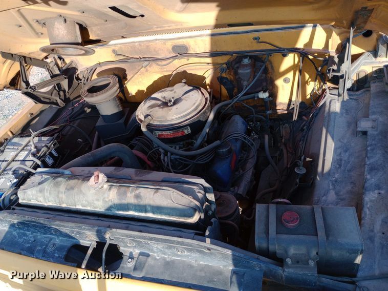 image for item DP1261 1972 Ford  750 fire truck