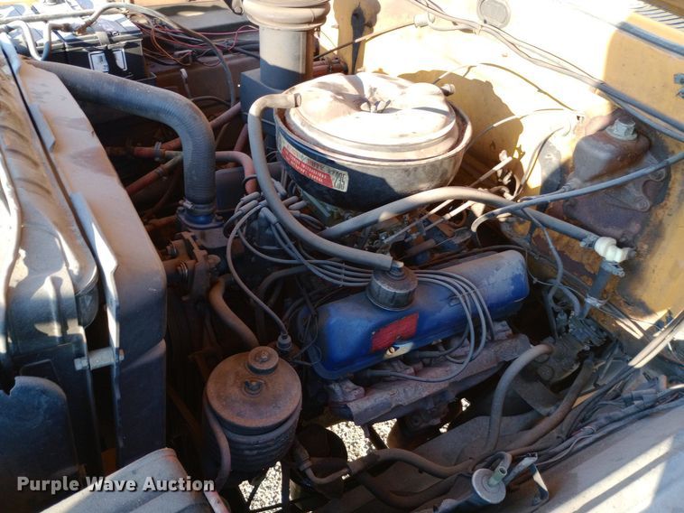 image for item DP1261 1972 Ford  750 fire truck