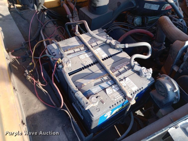 image for item DP1261 1972 Ford  750 fire truck