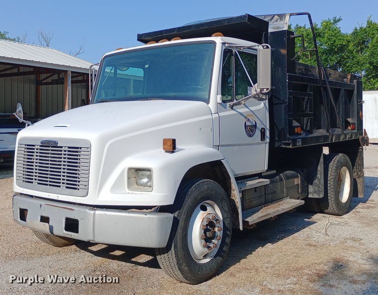 image for item DP1264 2001 Freightliner  FL80 dump truck