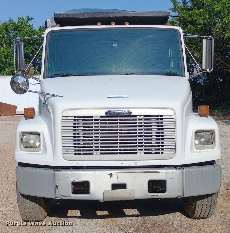 image for item DP1264 2001 Freightliner  FL80 dump truck