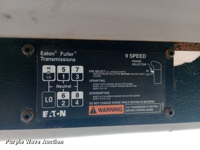 image for item DP1264 2001 Freightliner  FL80 dump truck