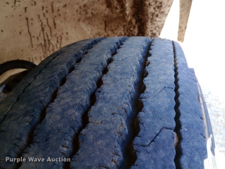 image for item DP1264 2001 Freightliner  FL80 dump truck