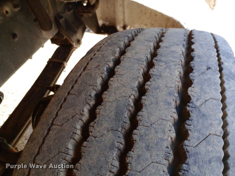 image for item DP1264 2001 Freightliner  FL80 dump truck