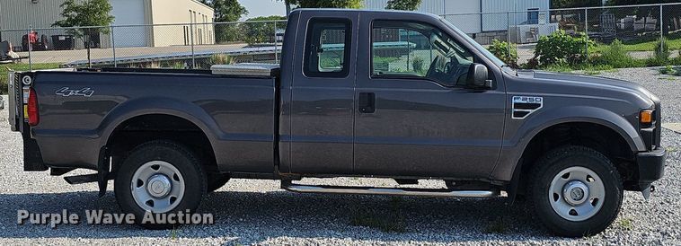 image for item DP6542 2008 Ford F250 Super Duty XL SuperCab pickup truck