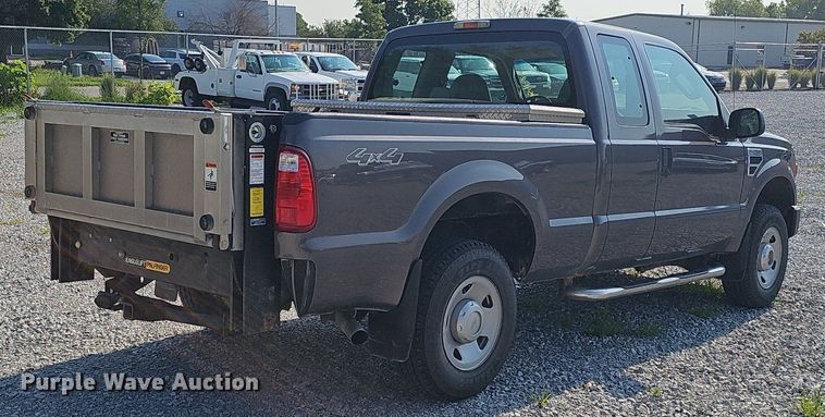 image for item DP6542 2008 Ford F250 Super Duty XL SuperCab pickup truck