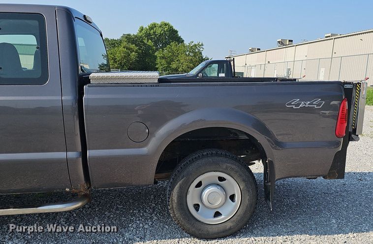 image for item DP6542 2008 Ford F250 Super Duty XL SuperCab pickup truck