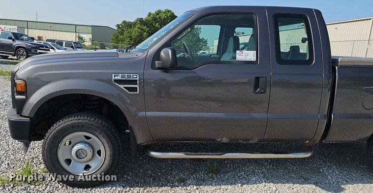 image for item DP6542 2008 Ford F250 Super Duty XL SuperCab pickup truck