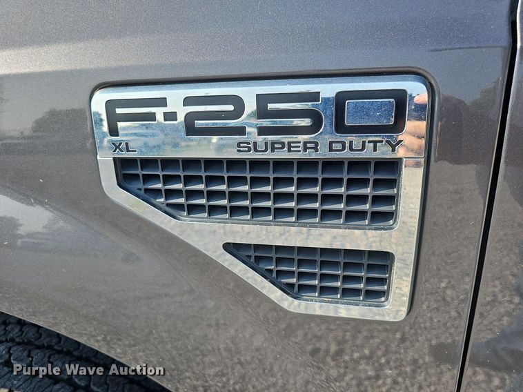 image for item DP6542 2008 Ford F250 Super Duty XL SuperCab pickup truck