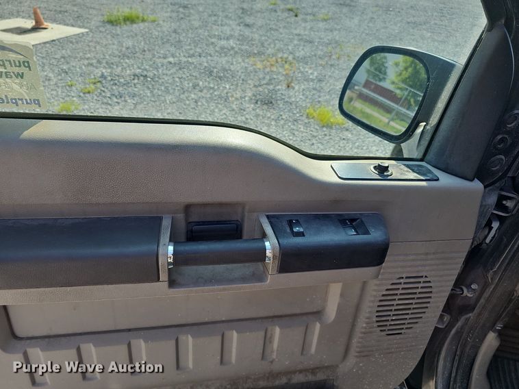 image for item DP6542 2008 Ford F250 Super Duty XL SuperCab pickup truck