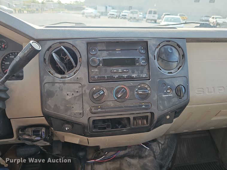image for item DP6542 2008 Ford F250 Super Duty XL SuperCab pickup truck