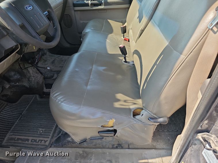 image for item DP6542 2008 Ford F250 Super Duty XL SuperCab pickup truck