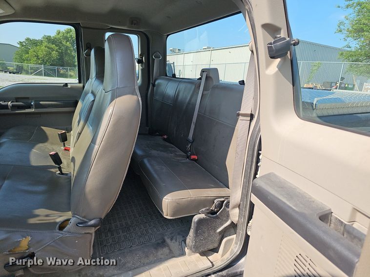 image for item DP6542 2008 Ford F250 Super Duty XL SuperCab pickup truck