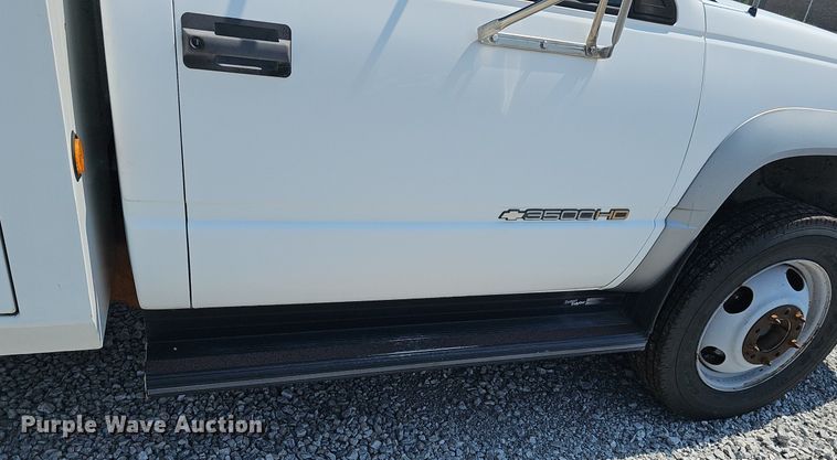 image for item DP6543 1997 Chevrolet 3500HD tow truck