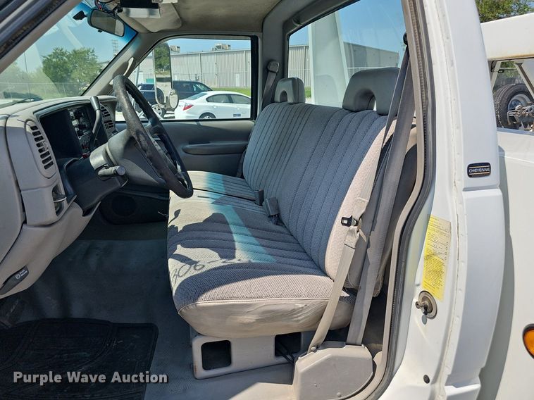 image for item DP6543 1997 Chevrolet 3500HD tow truck