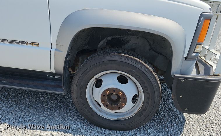 image for item DP6543 1997 Chevrolet 3500HD tow truck