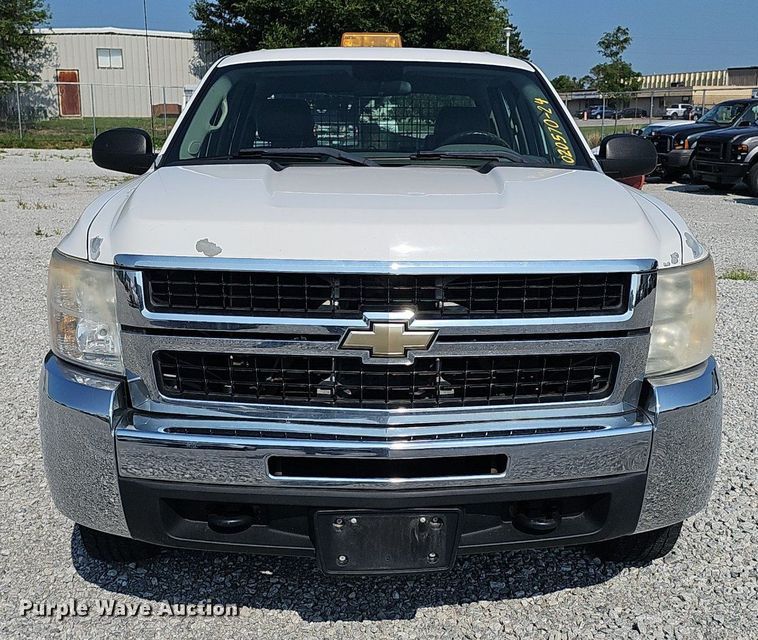 image for item DP6544 2010 Chevrolet Silverado 2500HD Crew Cab pickup truck