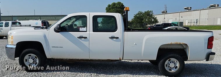image for item DP6544 2010 Chevrolet Silverado 2500HD Crew Cab pickup truck