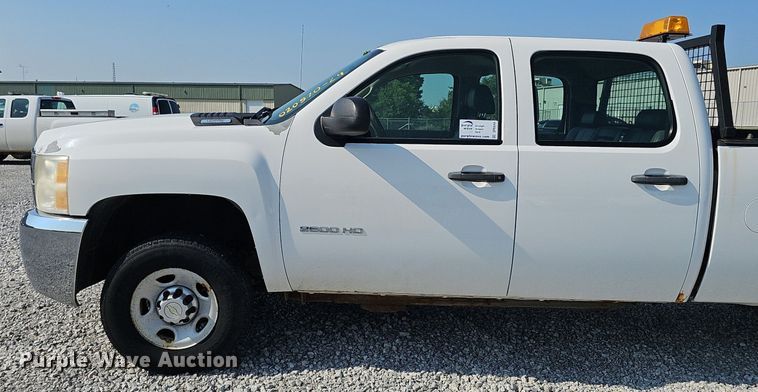 image for item DP6544 2010 Chevrolet Silverado 2500HD Crew Cab pickup truck