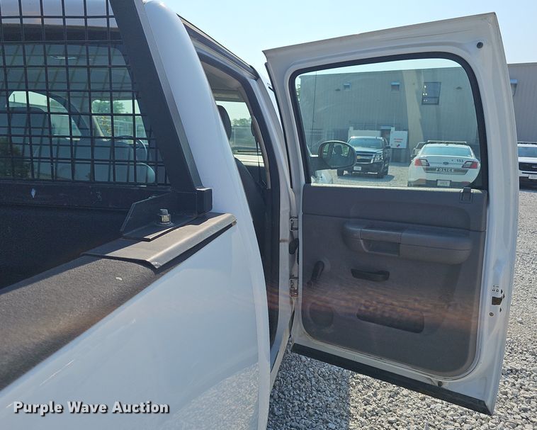 image for item DP6544 2010 Chevrolet Silverado 2500HD Crew Cab pickup truck