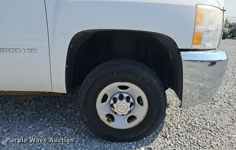 image for item DP6544 2010 Chevrolet Silverado 2500HD Crew Cab pickup truck