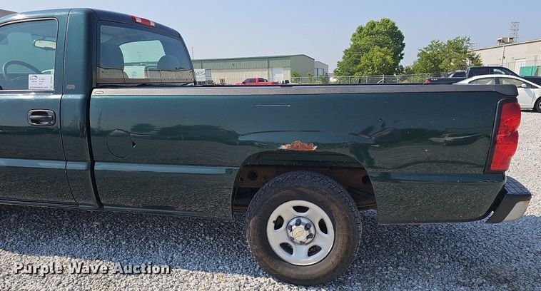 image for item DP6547 2004 Chevrolet Silverado 1500 pickup truck
