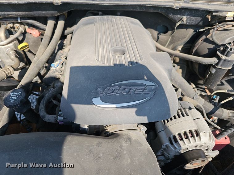 image for item DP6547 2004 Chevrolet Silverado 1500 pickup truck