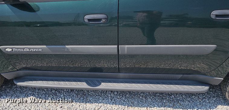 image for item DP6551 2004 Chevrolet Trailblazer SUV