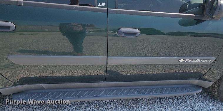 image for item DP6551 2004 Chevrolet Trailblazer SUV