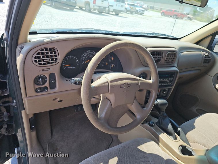 image for item DP6551 2004 Chevrolet Trailblazer SUV