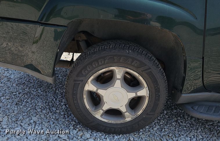 image for item DP6551 2004 Chevrolet Trailblazer SUV