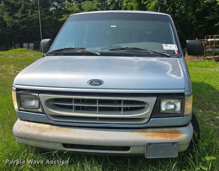 image for item DQ4382 1999 Ford E150 XL van