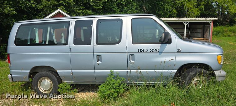 image for item DQ4382 1999 Ford E150 XL van