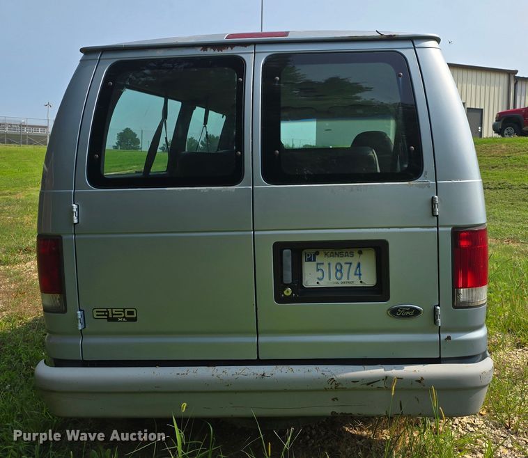 image for item DQ4382 1999 Ford E150 XL van
