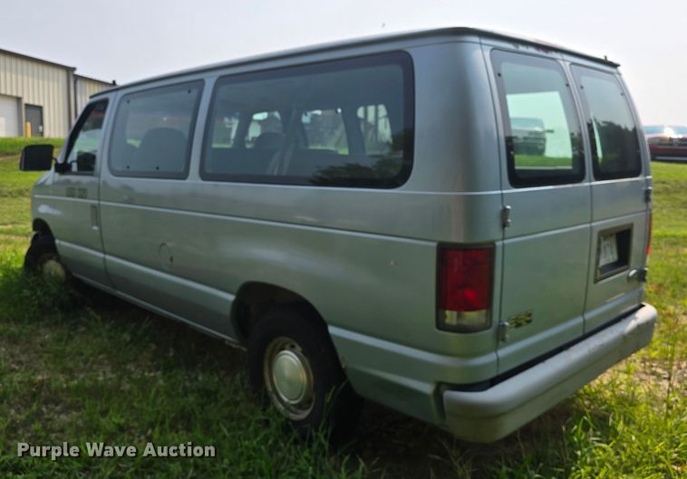 image for item DQ4382 1999 Ford E150 XL van