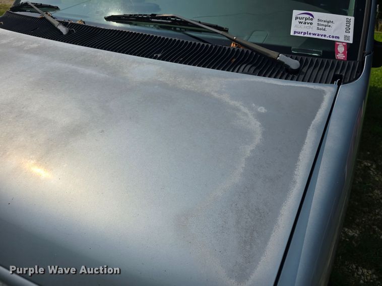 image for item DQ4382 1999 Ford E150 XL van