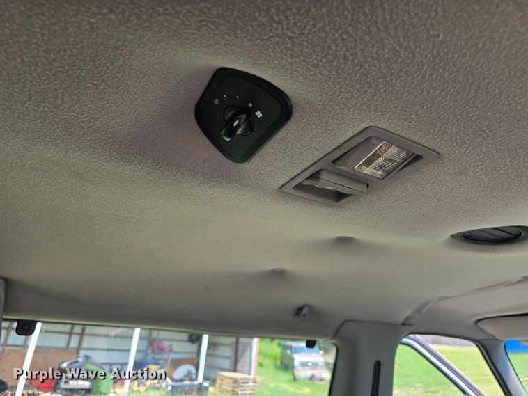 image for item DQ4382 1999 Ford E150 XL van