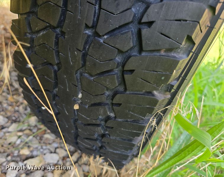 image for item DQ4382 1999 Ford E150 XL van