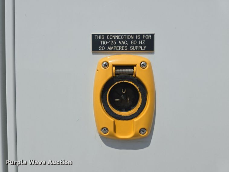 image for item DQ4442 1997 Ford E450 ambulance