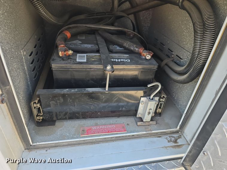 image for item DQ4442 1997 Ford E450 ambulance