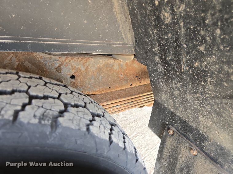 image for item DQ4442 1997 Ford E450 ambulance