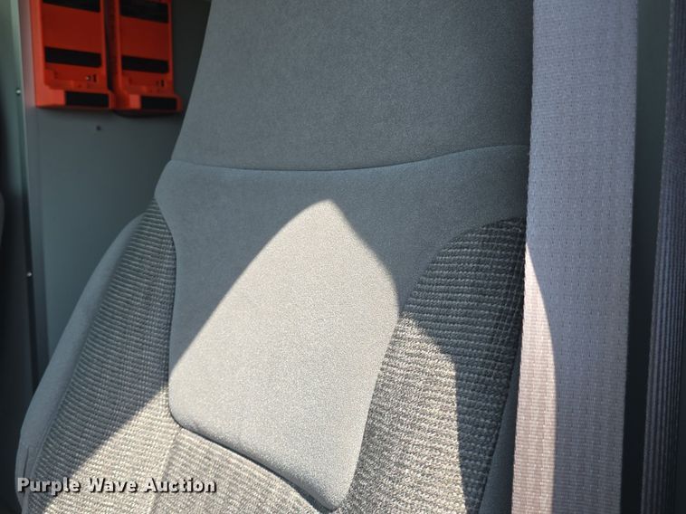 image for item DQ4442 1997 Ford E450 ambulance