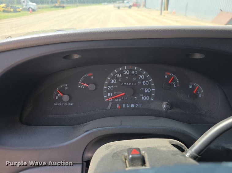 image for item DQ4442 1997 Ford E450 ambulance