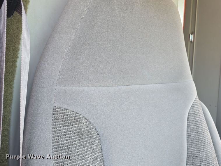 image for item DQ4442 1997 Ford E450 ambulance