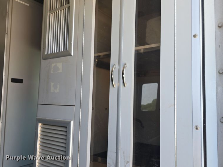 image for item DQ4442 1997 Ford E450 ambulance