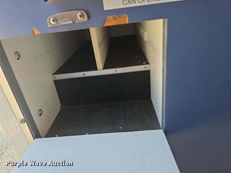 image for item DQ4442 1997 Ford E450 ambulance