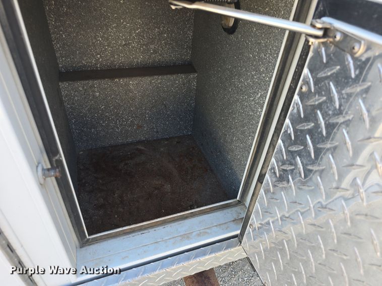 image for item DQ4442 1997 Ford E450 ambulance